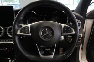 Used_2014_WHITE_MERCEDES-BENZ_C-CLASS_2