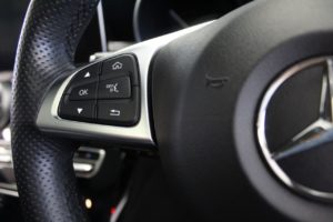Used_2014_WHITE_MERCEDES-BENZ_C-CLASS_2