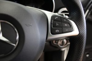 Used_2014_WHITE_MERCEDES-BENZ_C-CLASS_2