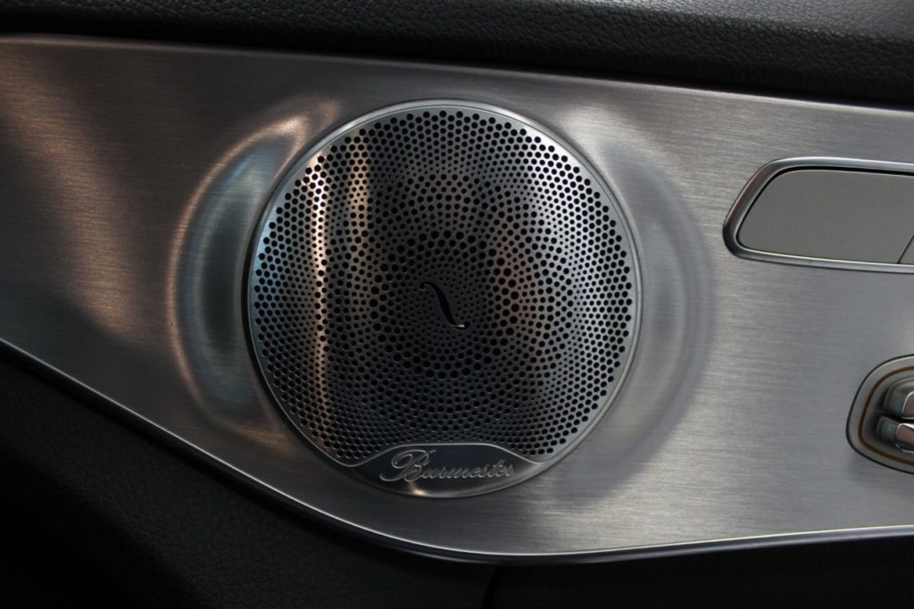 Used_2014_WHITE_MERCEDES-BENZ_C-CLASS_2
