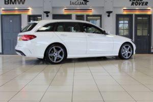Used_2014_WHITE_MERCEDES-BENZ_C-CLASS_2