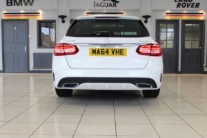 Used_2014_WHITE_MERCEDES-BENZ_C-CLASS_2