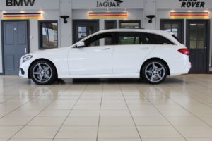 Used_2014_WHITE_MERCEDES-BENZ_C-CLASS_2