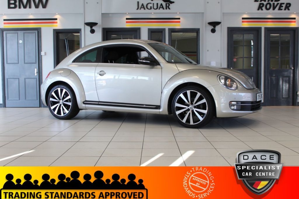 Used_2015_SILVER_VOLKSWAGEN_BEETLE_2