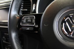 Used_2015_SILVER_VOLKSWAGEN_BEETLE_2
