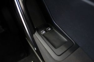 Used_2015_SILVER_VOLKSWAGEN_BEETLE_2
