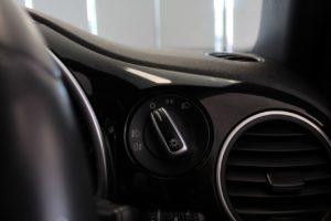 Used_2015_SILVER_VOLKSWAGEN_BEETLE_2