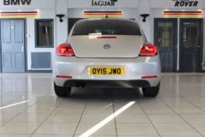 Used_2015_SILVER_VOLKSWAGEN_BEETLE_2