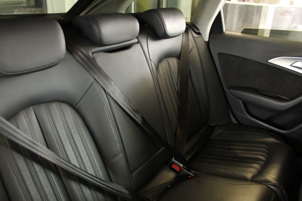 Used_2016_BLACK_AUDI_A6-AVANT_3