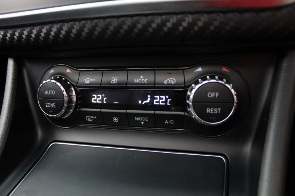 Used_2016_BLUE_MERCEDES-BENZ_A-CLASS_1