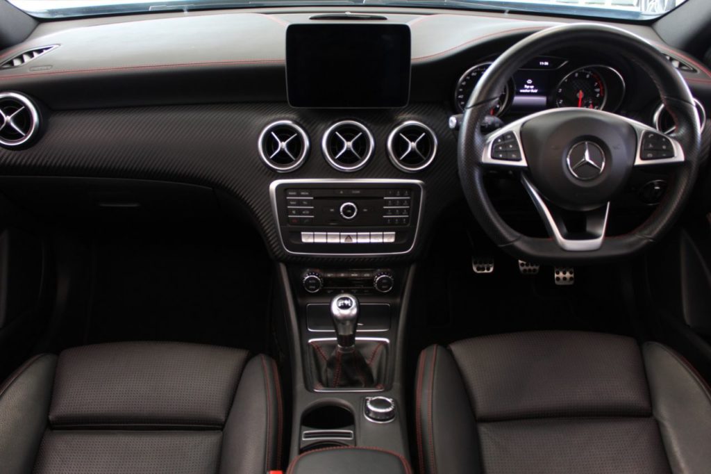 Used_2016_BLUE_MERCEDES-BENZ_A-CLASS_1