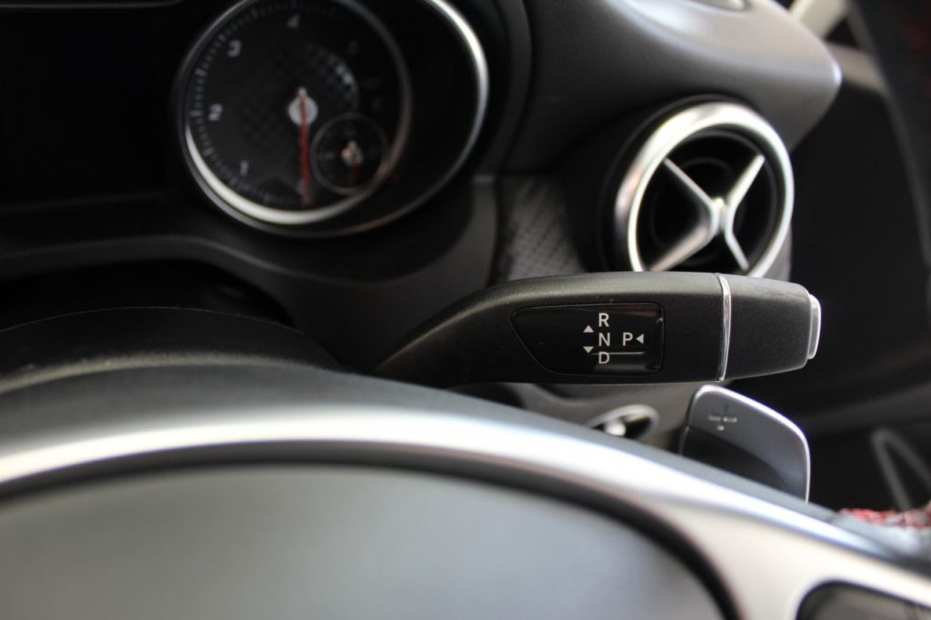 Used_2016_WHITE_MERCEDES-BENZ_A-CLASS_2