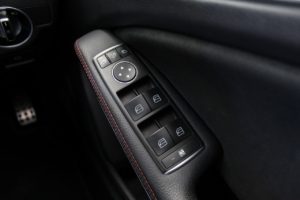 Used_2016_WHITE_MERCEDES-BENZ_A-CLASS_2