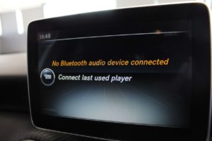 Used_2016_WHITE_MERCEDES-BENZ_A-CLASS_2