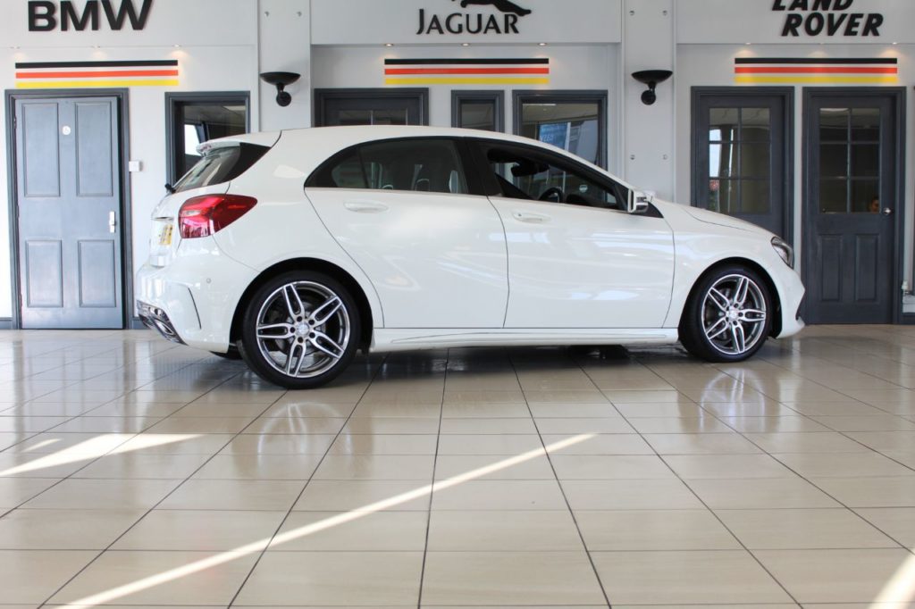 Used_2016_WHITE_MERCEDES-BENZ_A-CLASS_2