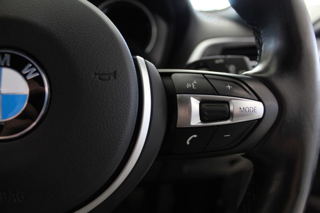 Used_2017_BLACK_BMW_1-SERIES_1