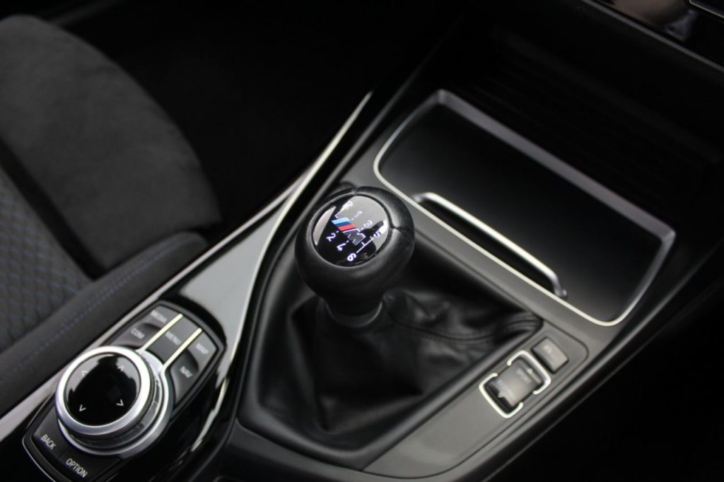 Used_2017_BLACK_BMW_1-SERIES_1