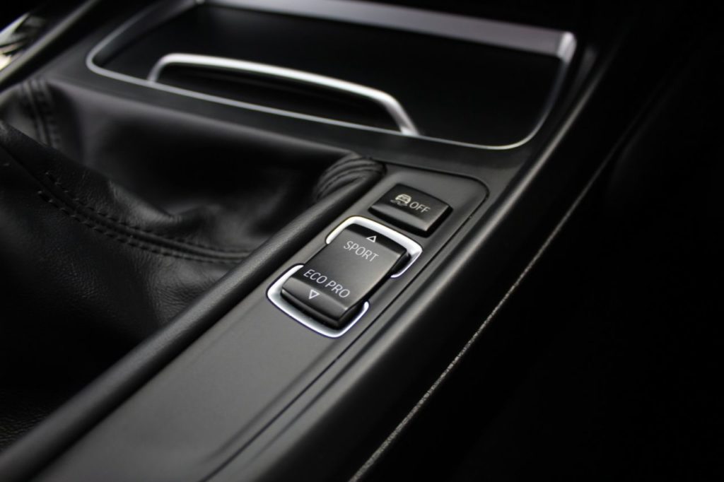Used_2017_BLACK_BMW_1-SERIES_1