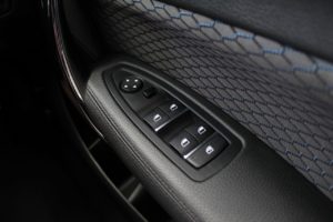 Used_2017_BLACK_BMW_1-SERIES_1