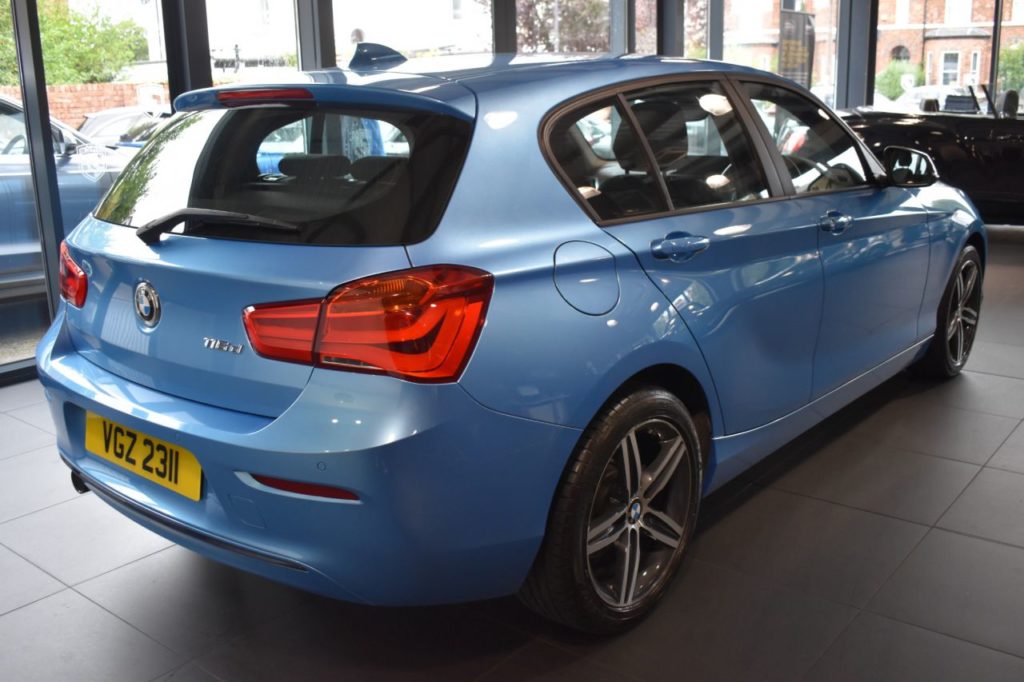 Used_2018_BLUE_BMW_1-SERIES_1