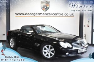 Used 2005 BLACK MERCEDES-BENZ SL Convertible 3.7 SL350 2d 245 BHP (reg. 2005-04-07) for sale in Worsley