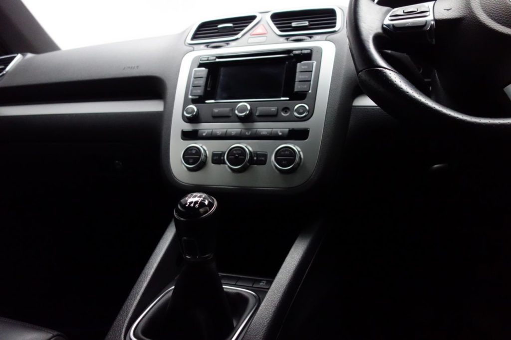 Used_2014_BLUE_VOLKSWAGEN_SCIROCCO_2