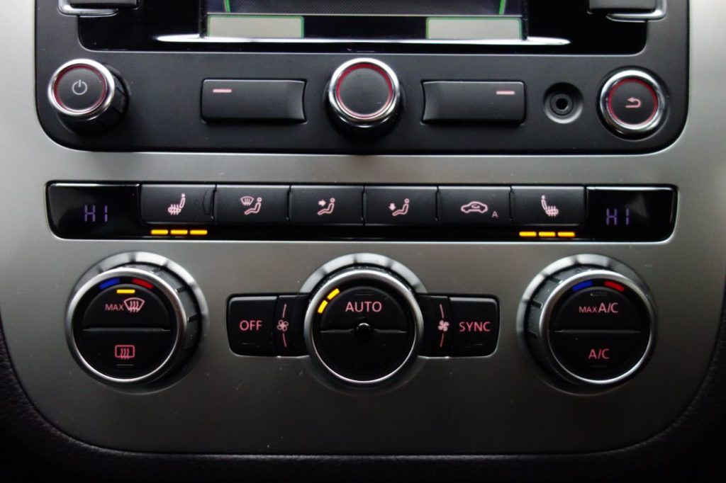 Used_2014_BLUE_VOLKSWAGEN_SCIROCCO_2