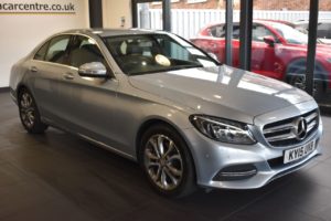 Used_2015_SILVER_MERCEDES-BENZ_C-CLASS_2