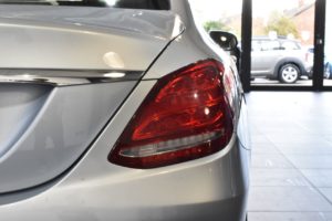 Used_2015_SILVER_MERCEDES-BENZ_C-CLASS_2