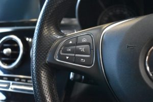 Used_2015_SILVER_MERCEDES-BENZ_C-CLASS_2