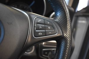 Used_2015_SILVER_MERCEDES-BENZ_C-CLASS_2