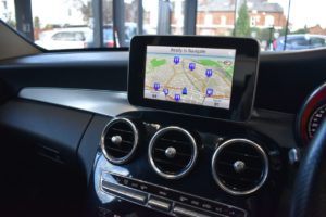 Used_2015_SILVER_MERCEDES-BENZ_C-CLASS_2