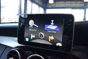 Used_2015_SILVER_MERCEDES-BENZ_C-CLASS_2
