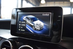 Used_2015_SILVER_MERCEDES-BENZ_C-CLASS_2