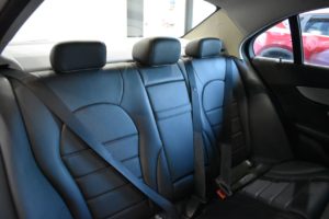 Used_2015_SILVER_MERCEDES-BENZ_C-CLASS_2