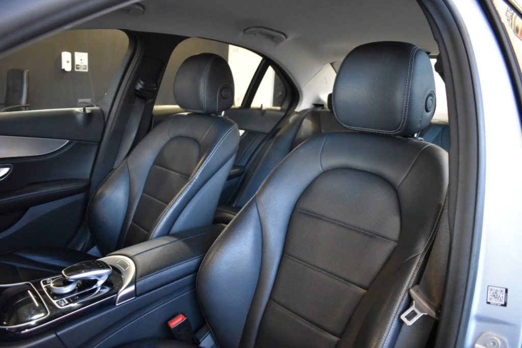 Used_2015_SILVER_MERCEDES-BENZ_C-CLASS_2