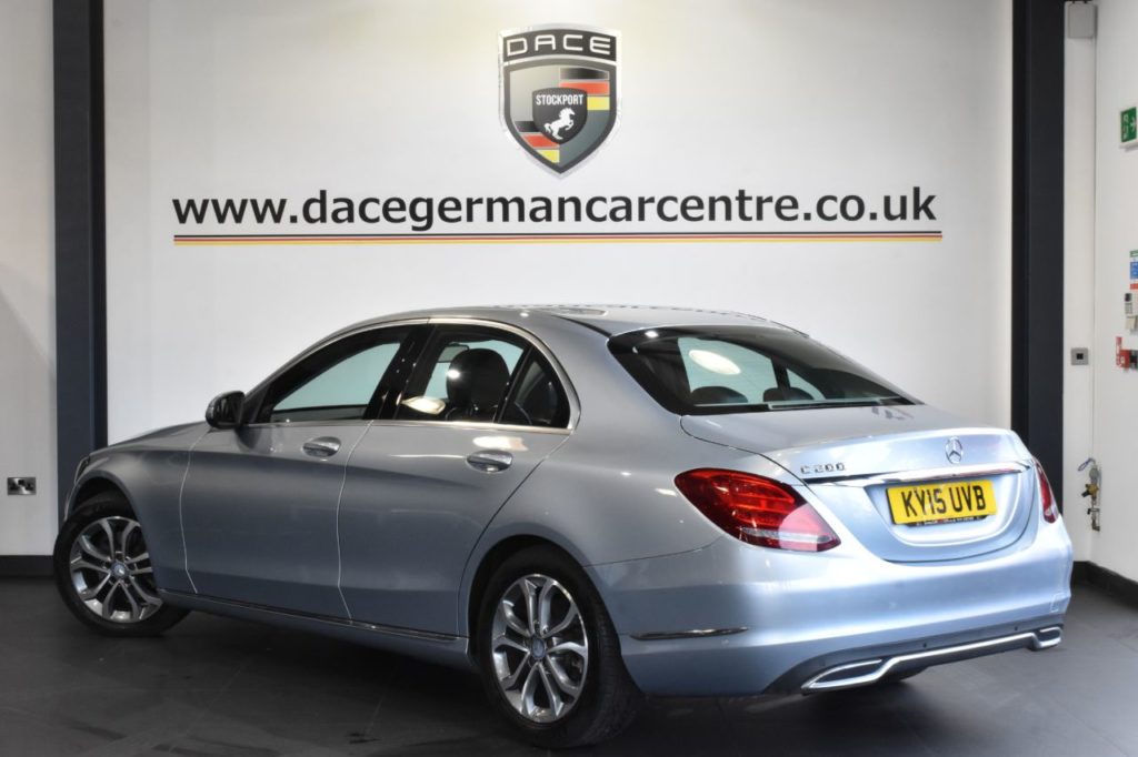 Used_2015_SILVER_MERCEDES-BENZ_C-CLASS_2
