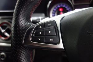 Used_2015_WHITE_MERCEDES-BENZ_CLA_2