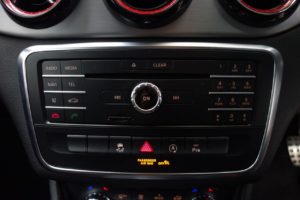 Used_2015_WHITE_MERCEDES-BENZ_CLA_2