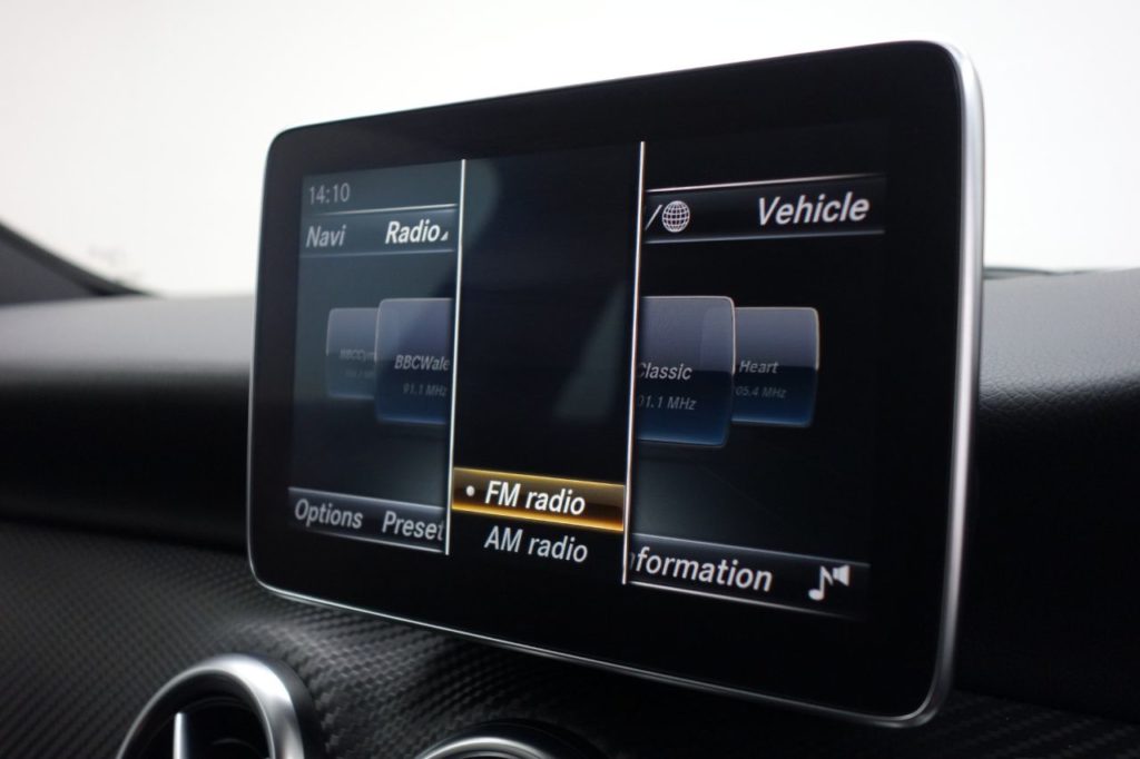 Used_2016_BLACK_MERCEDES-BENZ_A-CLASS_1