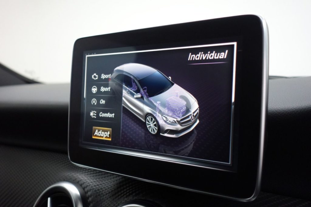 Used_2016_BLACK_MERCEDES-BENZ_A-CLASS_1