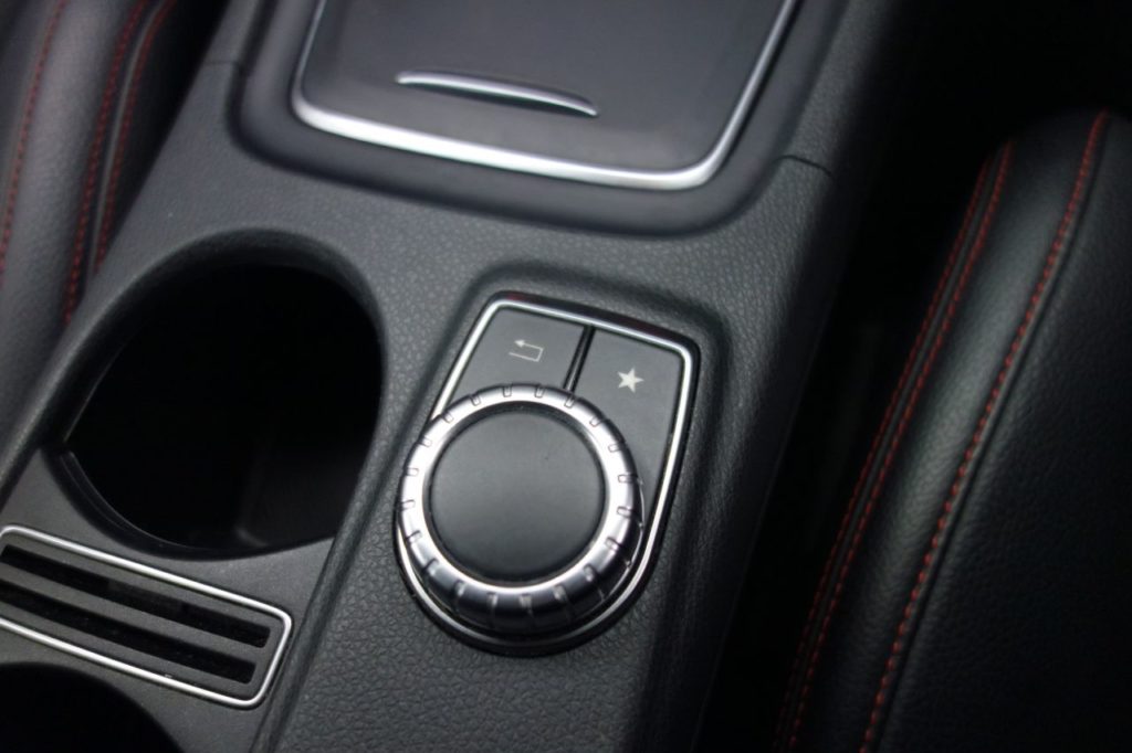 Used_2016_BLACK_MERCEDES-BENZ_A-CLASS_1