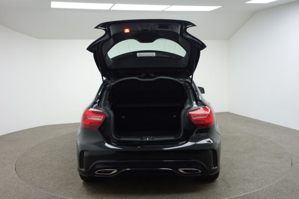 Used_2016_BLACK_MERCEDES-BENZ_A-CLASS_1