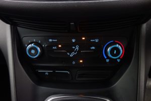 Used_2016_GREY_FORD_C-MAX_1