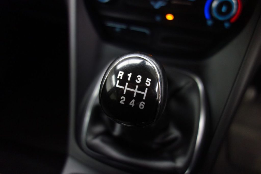 Used_2016_GREY_FORD_C-MAX_1