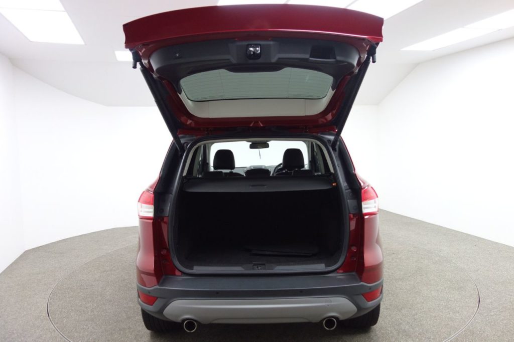 Used_2016_RED_FORD_KUGA_2
