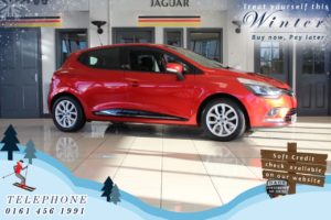 Used 2016 RED RENAULT CLIO Hatchback 1.1 DYNAMIQUE NAV 5d 73 BHP (reg. 2016-11-25) for sale in Bredbury