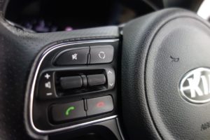 Used_2016_WHITE_KIA_SPORTAGE_2