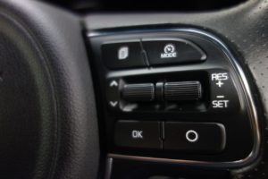 Used_2016_WHITE_KIA_SPORTAGE_2