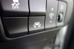 Used_2016_WHITE_KIA_SPORTAGE_2